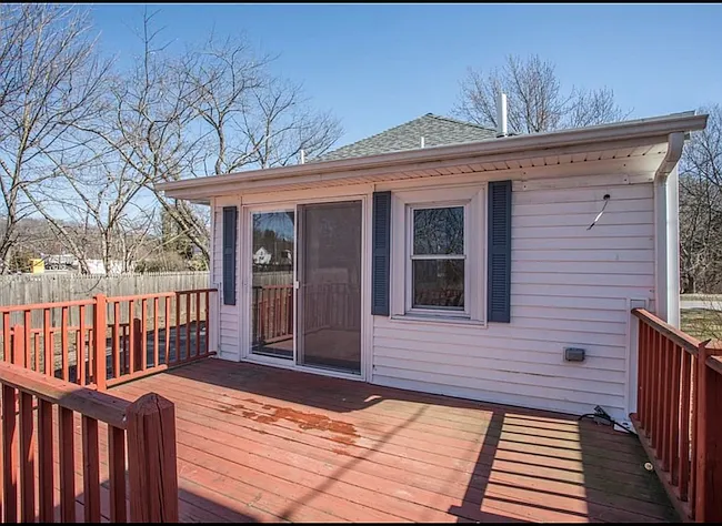 19 Fuller St — Photo 3