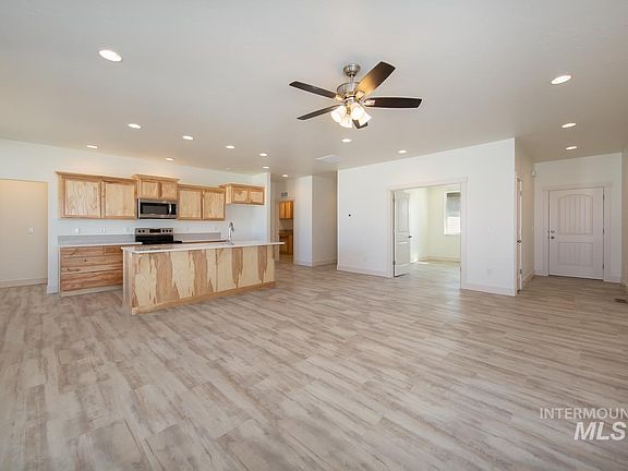 3rd image of 2585 E Jonagold Ct