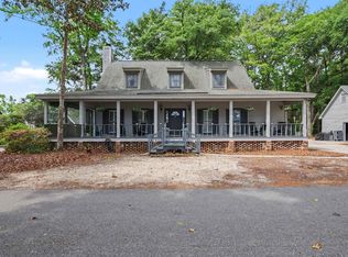 40 Pine Grove Ln., Georgetown, SC 29440