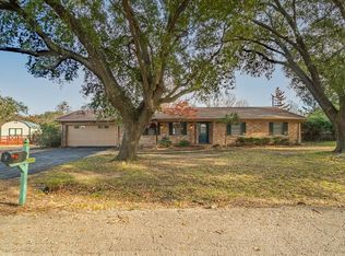 107 Spears Ln, Wills Point, TX 75169