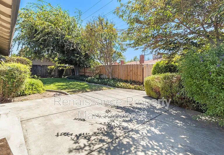 5619 N El Dorado St — Photo 26