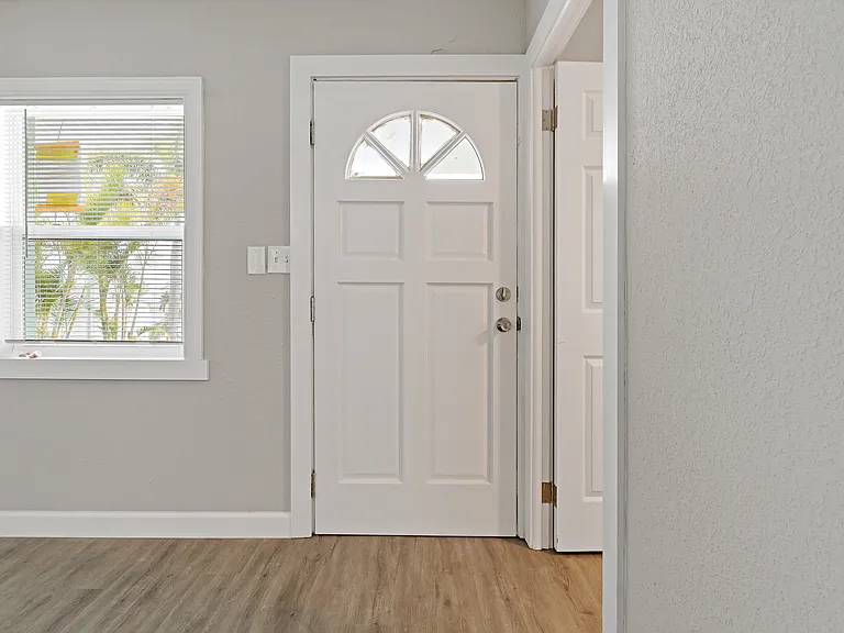 8441 Bayshore Dr #B — Photo 12