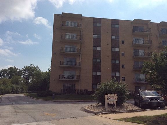 3rd image of 18400 Cherry Creek Dr APT 312