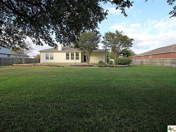 5th image of 247 Meadow Glen Dr