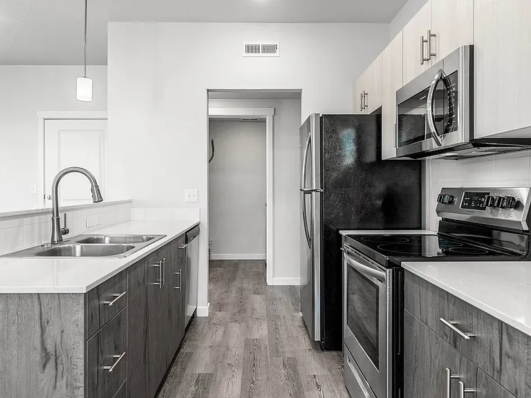 Northview Apartment Homes — Photo 11
