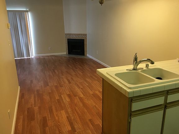 2nd image of 44550 15th St E Unit 13