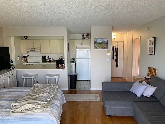 5th image of 25-40 Shore Blvd #14Q