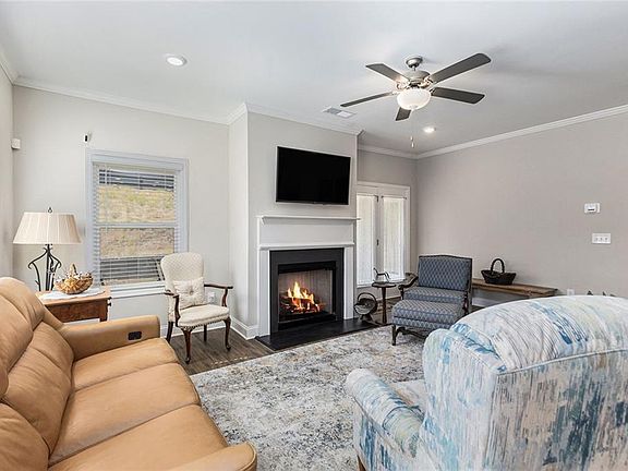 5th image of 87 Colonial Ct