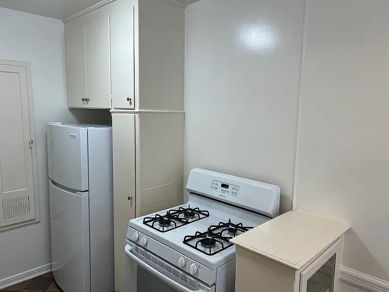 3409 E Ocean Blvd — Photo 8