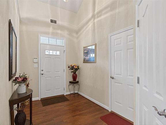 5th image of 3917 Rex Cir