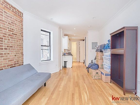 4th image of 236 E 33rd St APT 1B