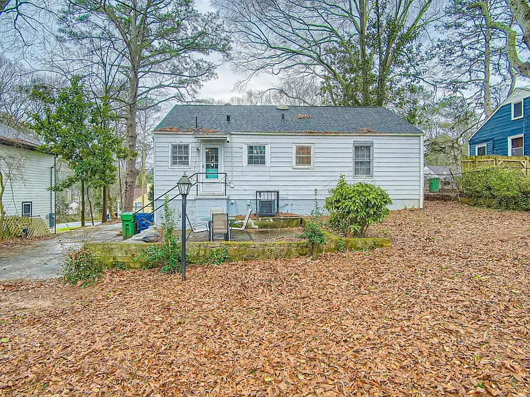 Lanvale Dr SW — Photo 11
