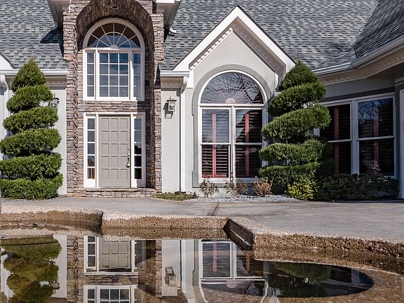 Front view with Fountain