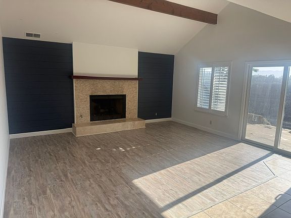 2nd image of 614 Taylor Pl
