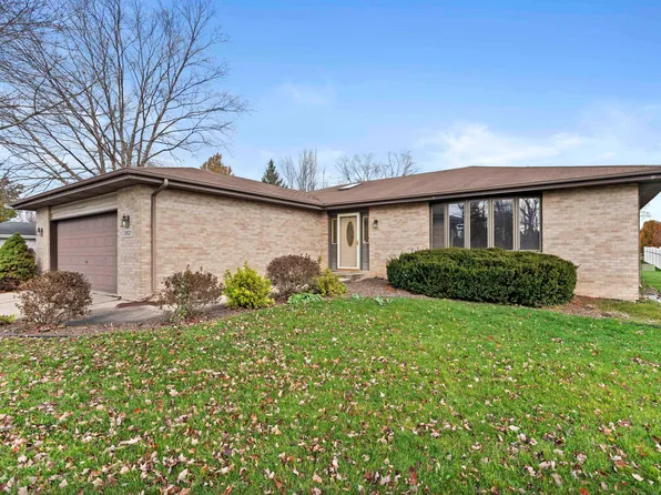 2621 Calumet Ave, Dyer, IN 46311