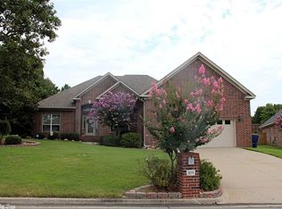 105 Hidden Valley Loop, Maumelle, AR 72113