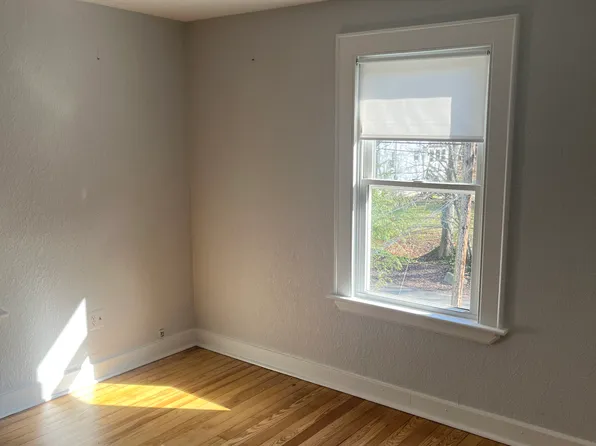 134 Mason Ave Floor 2, Waterbury, CT 06708