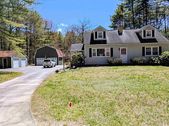 2nd image of 26 Horseshoe Pond Road