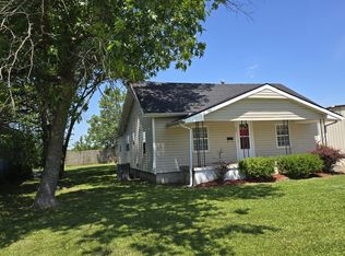 207 N Main St, Commerce, OK 74339