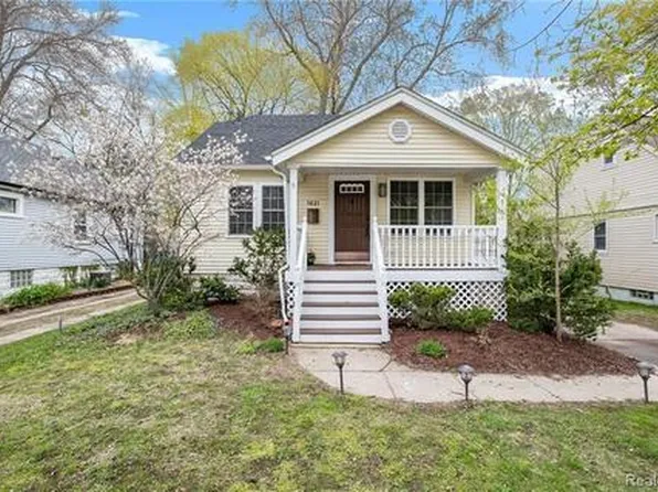 1021 Mohawk Ave, Royal Oak, MI 48067