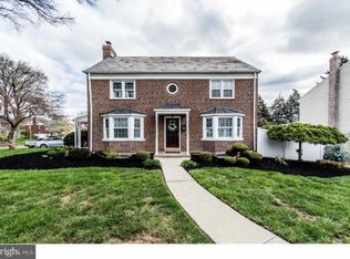 615 Rhawn St, Philadelphia, PA 19111