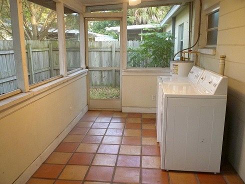 Laundry / Porch