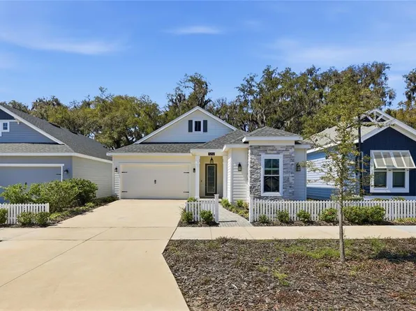 1212 NW 132nd Blvd, Newberry, FL 32669