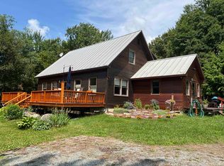 821 Paquette Rd, Craftsbury, VT 05826