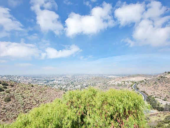 5th image of 6612 E La Cumbre Dr