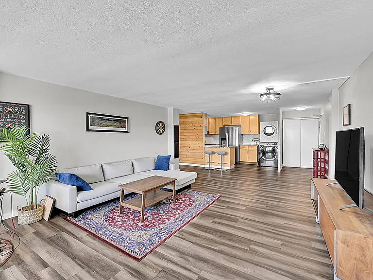 2225 Buchtel Blvd #1011 — Photo 5