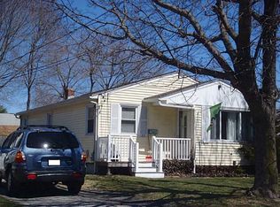 22 Elmhurst Ave, Cranston, RI 02920