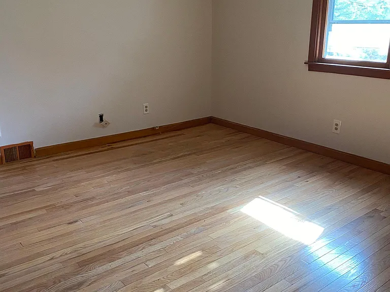 153 Washington St — Photo 19