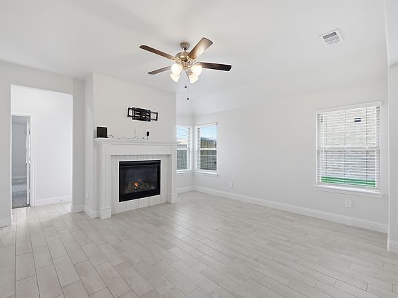 4th image of 3220 Amber Waves Ln