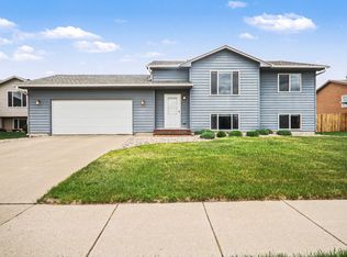 7804 W 44th St, Sioux Falls, SD 57106