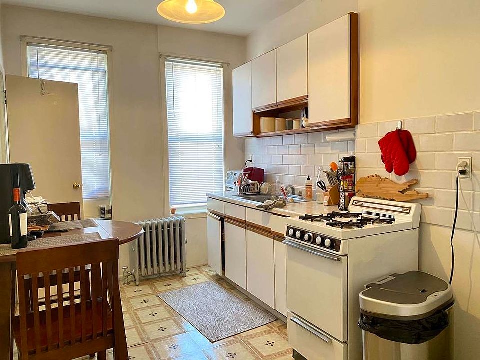 1st image of 30-24 43rd St #3RR