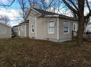 701 W Warren St, Bunker Hill, IL 62014
