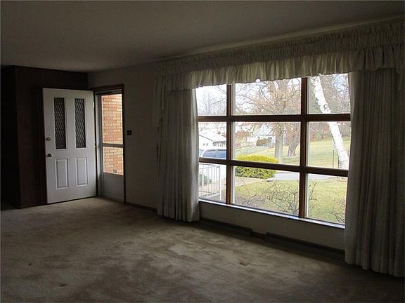 2nd image of 530 Eastwood Ln