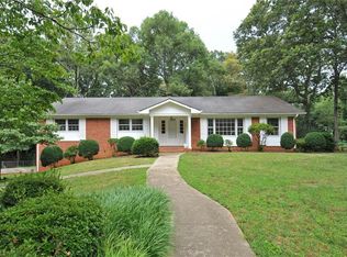3720 Northriding Rd, Winston Salem, NC 27104