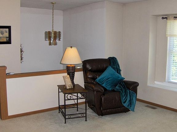 4th image of 3204 N 35th St