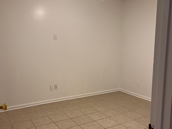 Bedroom 2 approximately 10x10