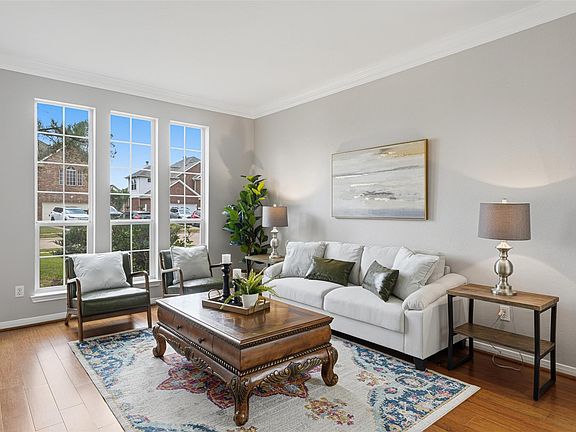 4th image of 2104 Rushing Spring Dr