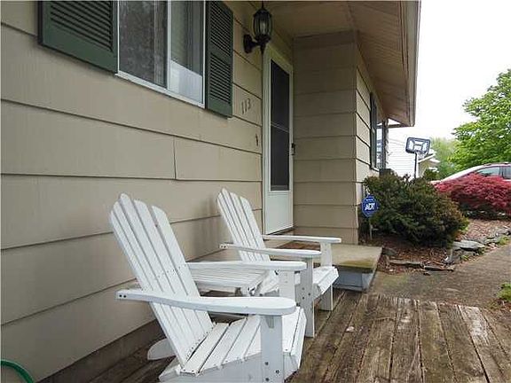 3rd image of 113 Green Clover Dr