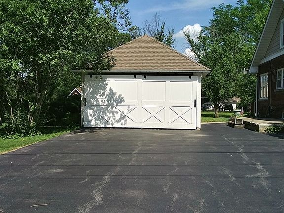 2 car garage