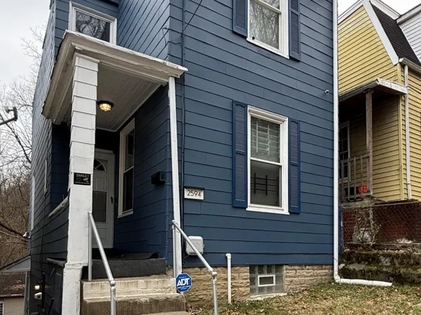 2594 Seegar Ave, Cincinnati, OH 45225