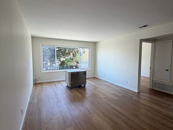 2nd image of 455 7th Ave APT 1