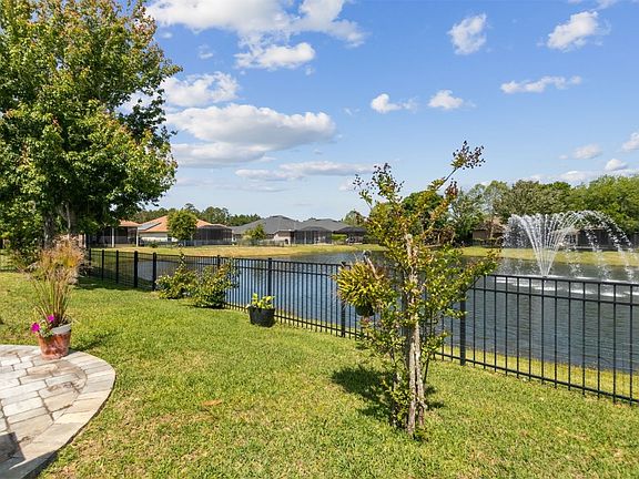 3rd image of 33071 Sawgrass Parke Pl