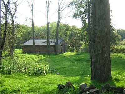 2nd image of 2073 Myersville Rd