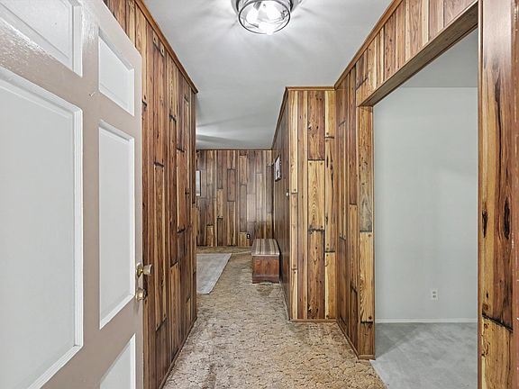 3rd image of 13285 Stowe Rd