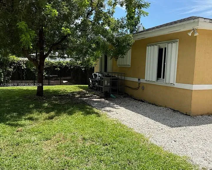 2635 NW 24th Ave — Photo 2