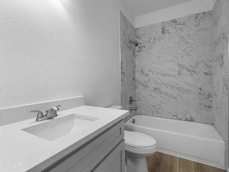311 N Helton St — Photo 6